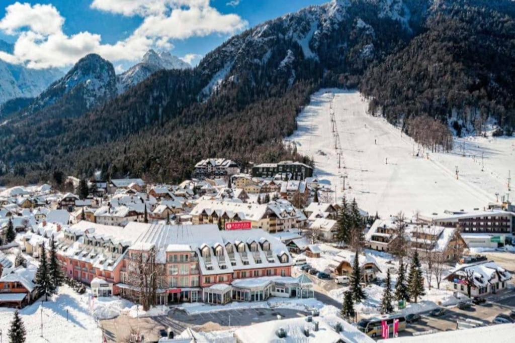 Pr Anzico Apartman Kranjska Gora Kültér fotó